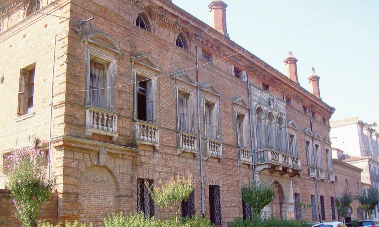 Nuovi spogliatoi in via Perolari