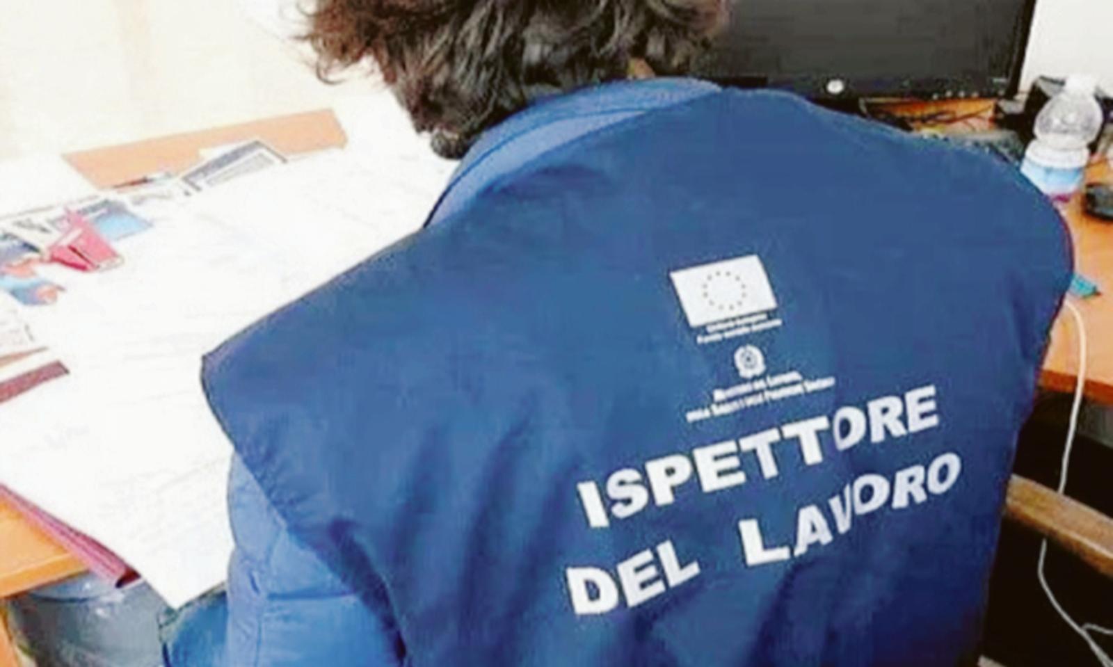 In tre in nero, attivit&agrave; sospesa