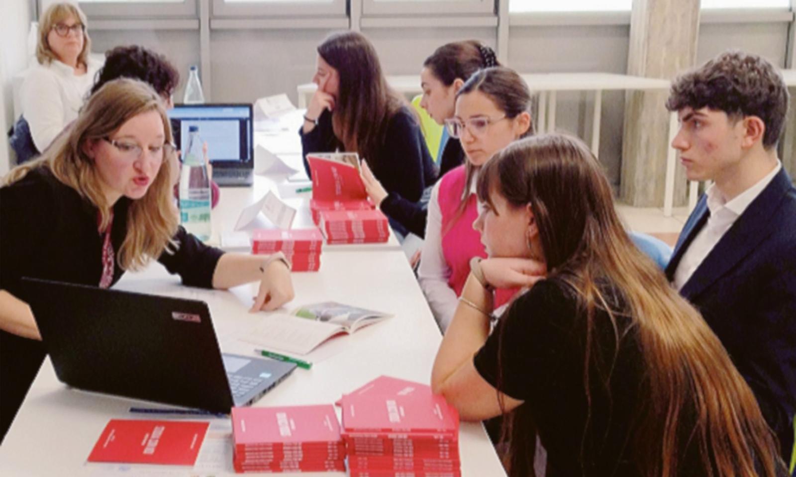 &ldquo;Mioriento&rdquo;, la carica dei 200