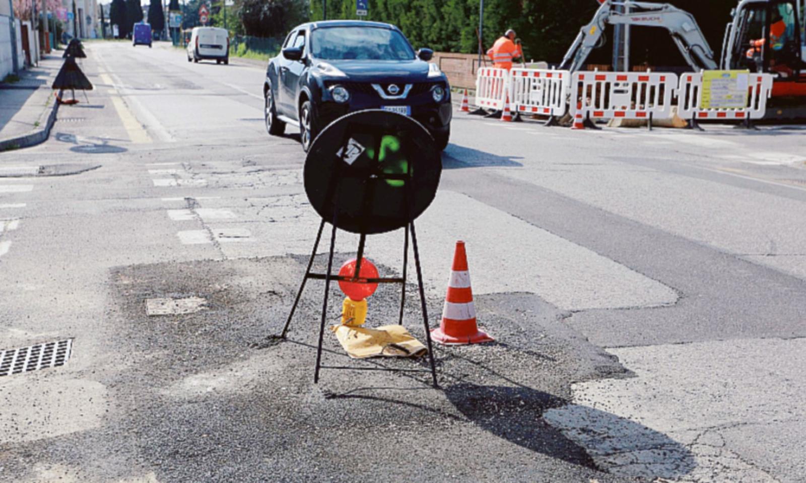 Via ai rattoppi sulle buche