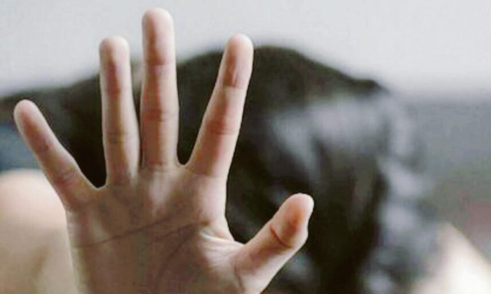 &ldquo;Stuprata dallo zio a nove anni&rdquo;