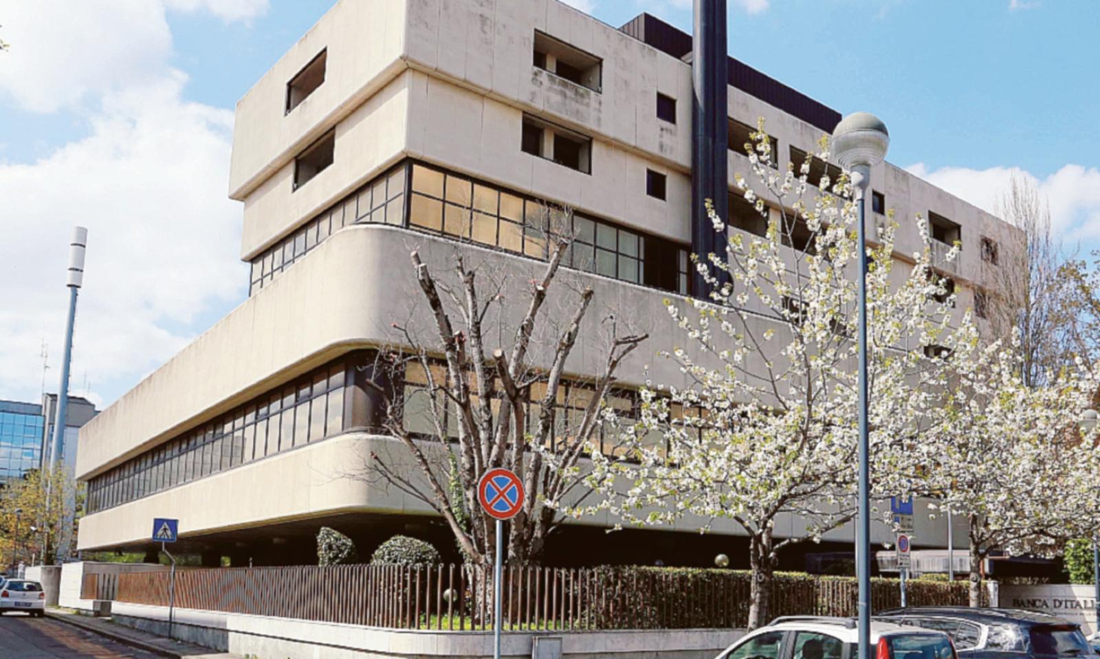 La Finanza alla ex sede di Bankitalia