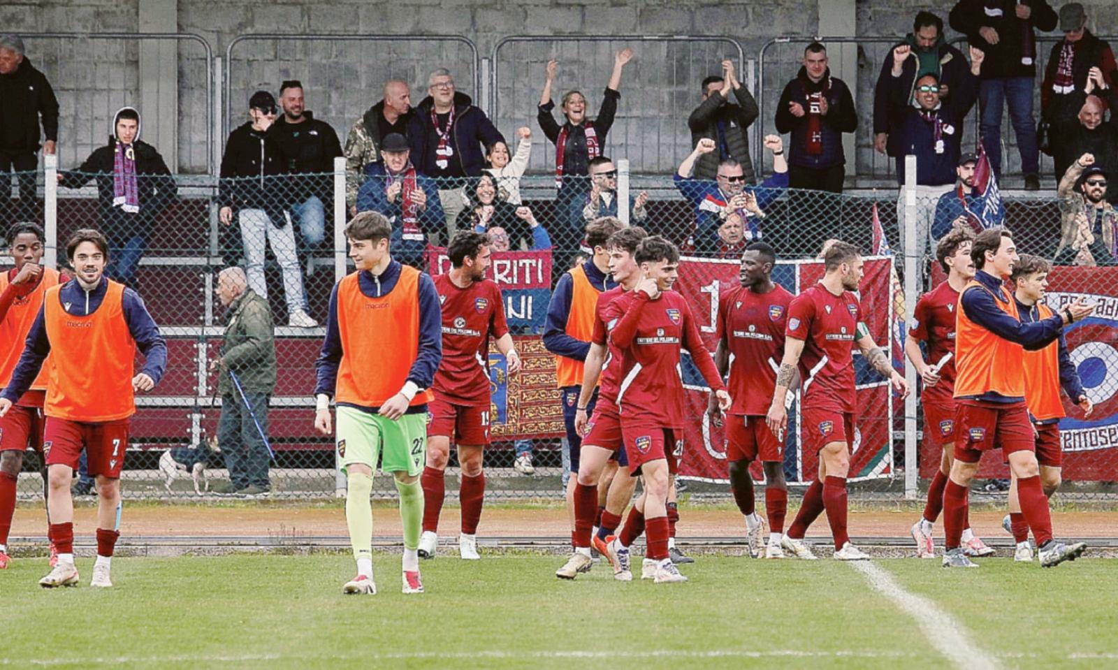 Angoscia Adriese: "Rischiamo di sparire. E attorno c'&egrave; troppo disinteresse"