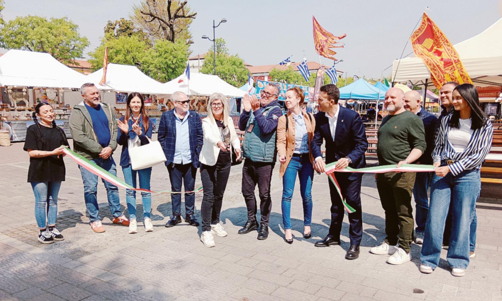 In tanti a &ldquo;magnare e tasere&rdquo;