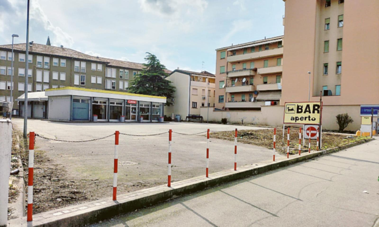 Bar Agip, si lavora alla riapertura