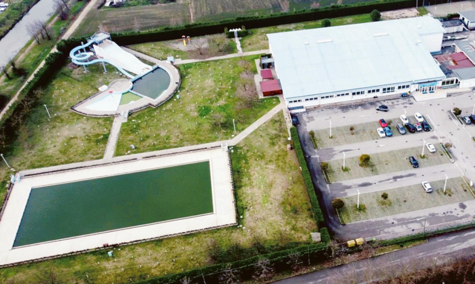 Vasca esterna, luned&igrave; apre il cantiere