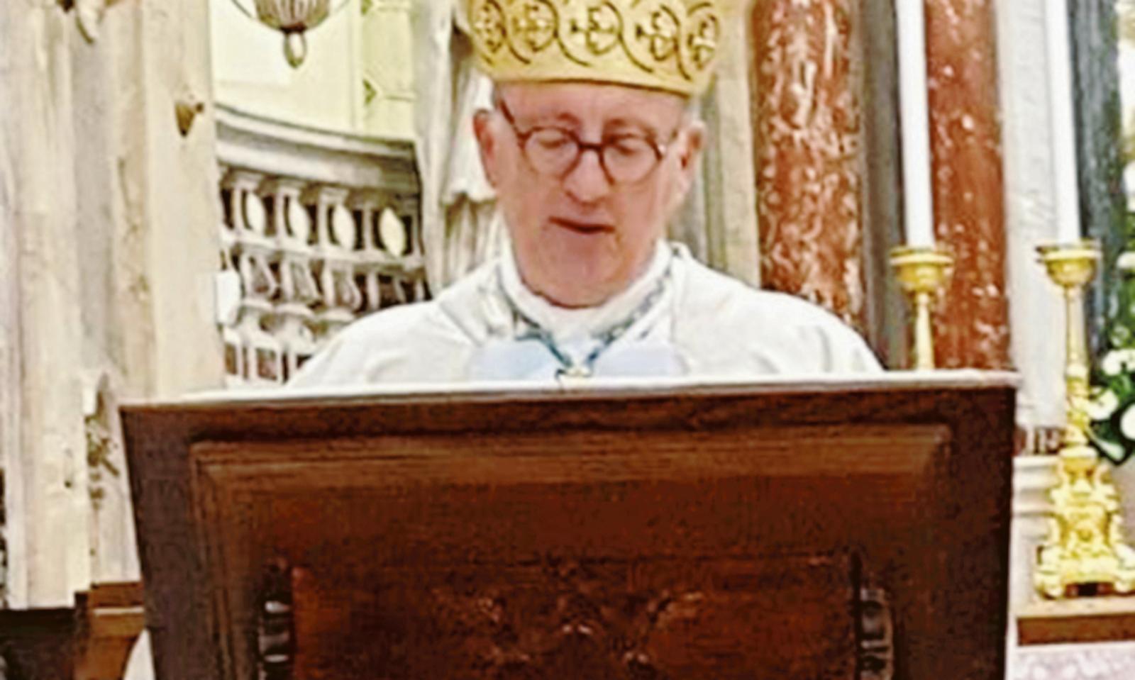 Il vescovo aspetta i pellegrini