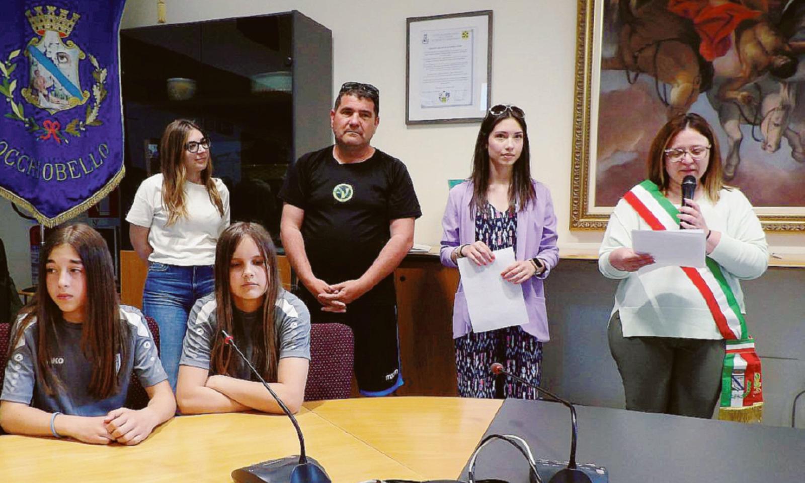 Il paese accoglie i &ldquo;gemelli&rdquo;