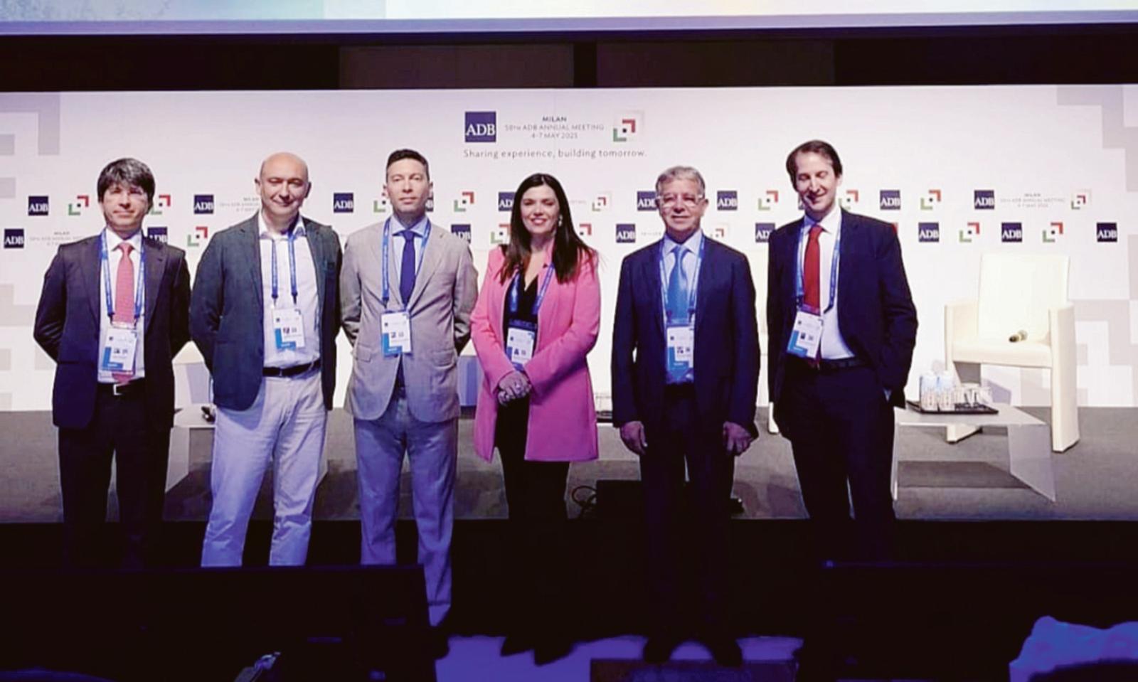 La barriera antisale al meeting Adb