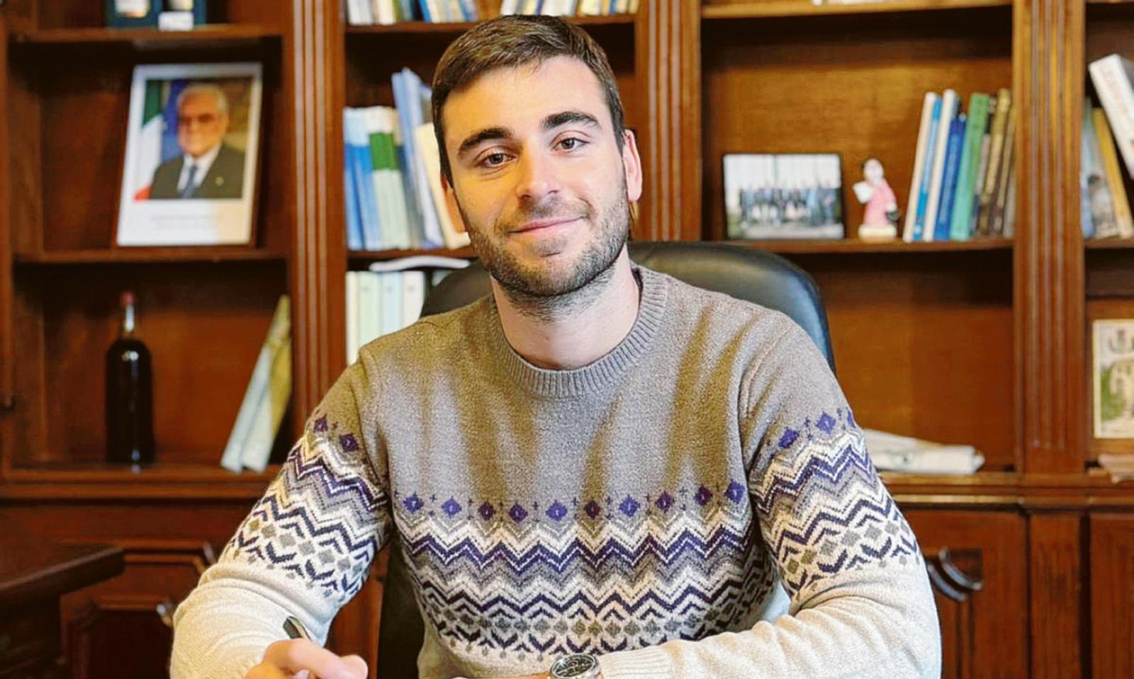 Canda, oltre 100mila euro per le ex scuole