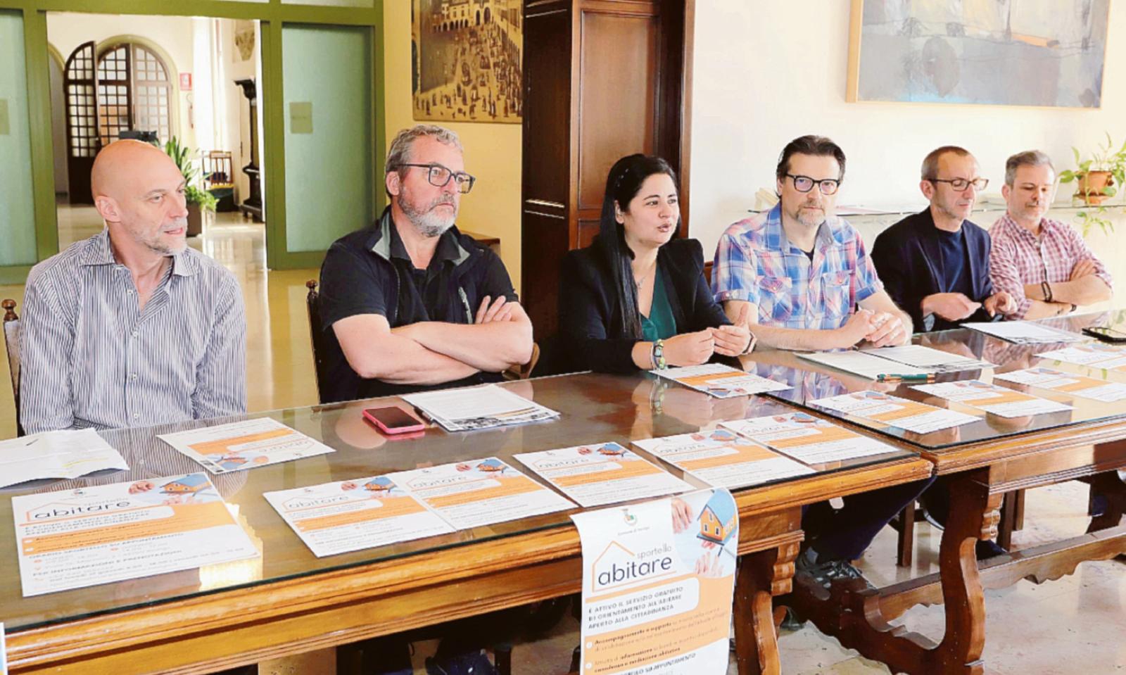 Presentato ieri a Palazzo Nodari lo &ldquo;Sportello abitare&rdquo;. Bala: &ldquo;E&rsquo; un diritto fondamentale&rdquo;