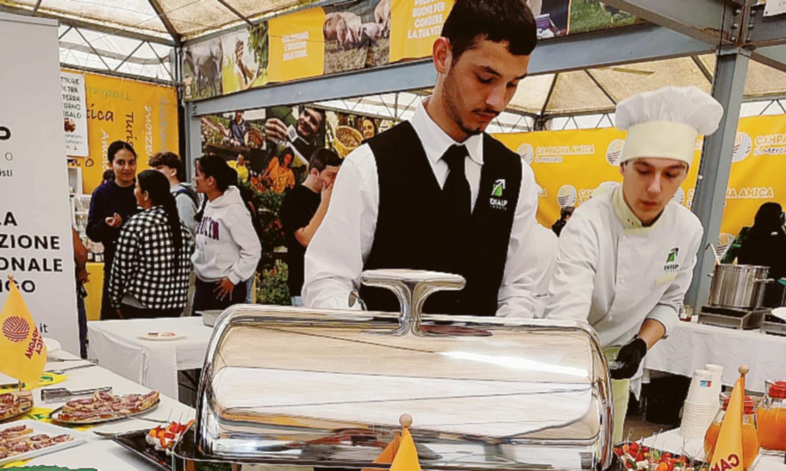 Gli studenti all&rsquo;agriaperitivo