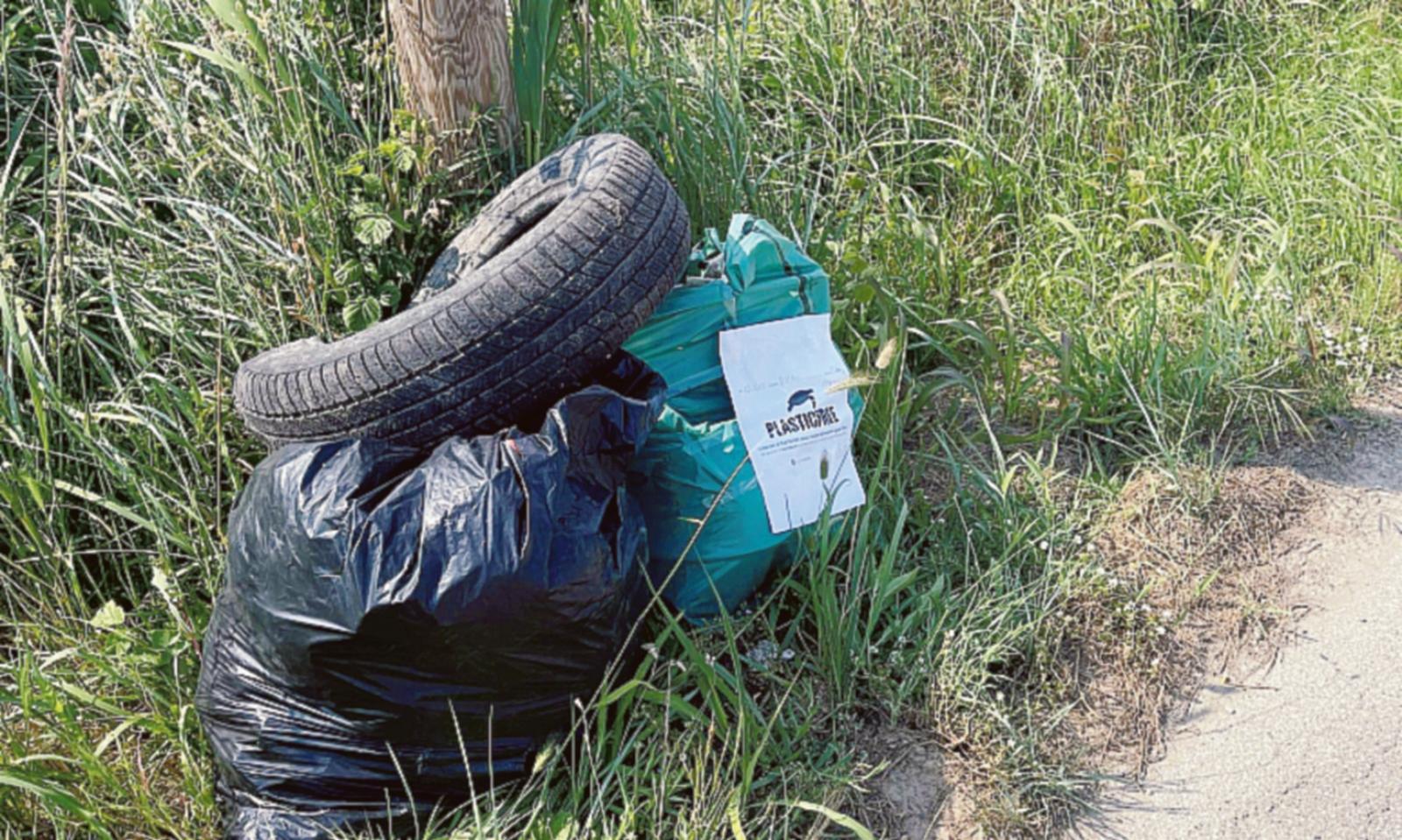 La piaga dei rifiuti abbandonati