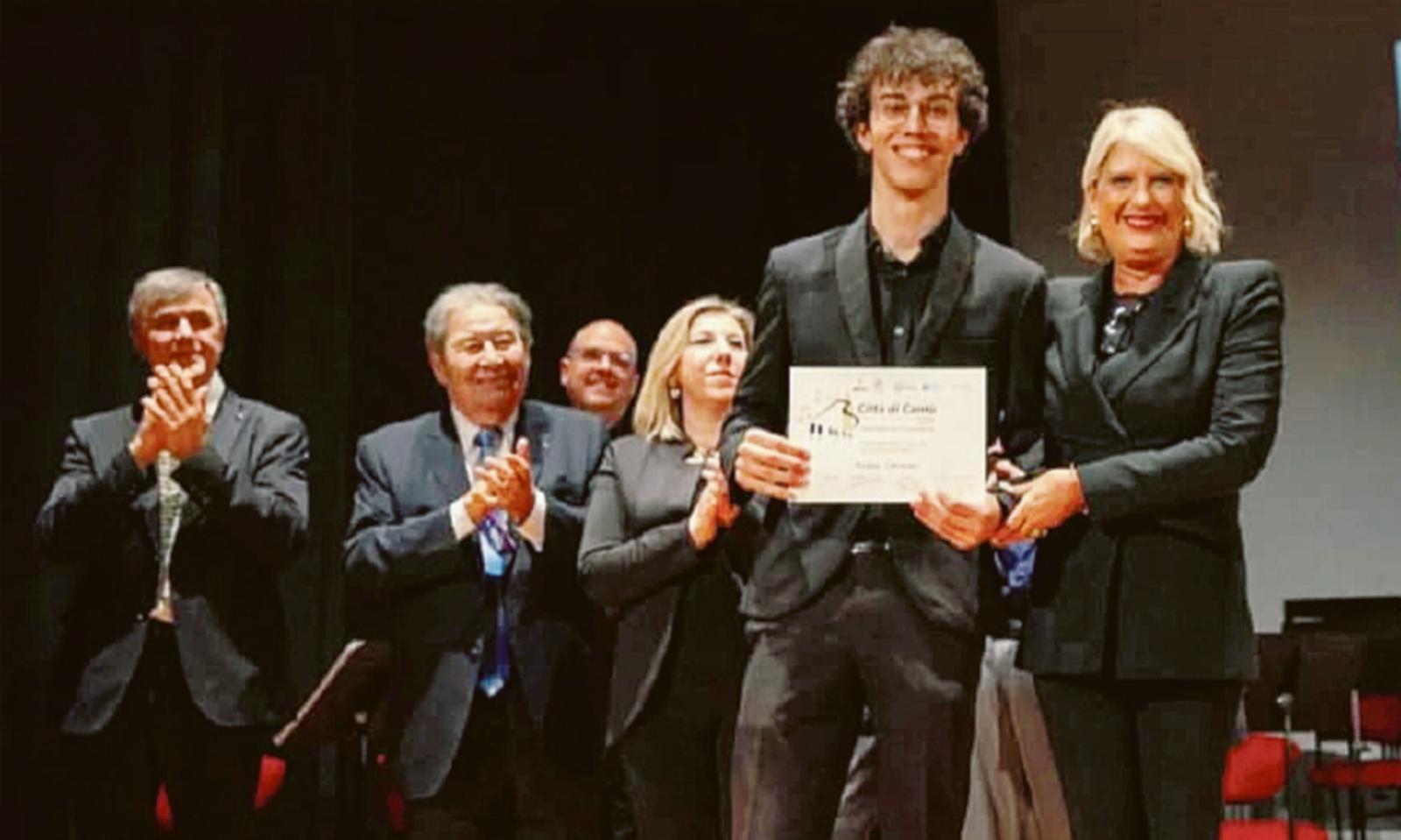 Mecenati, &ldquo;Corde che toccano&rdquo;