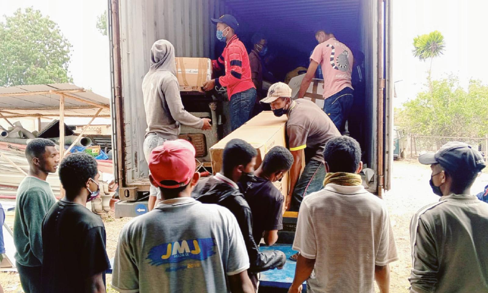 Gruppo Missionario, un container pieno di speranza