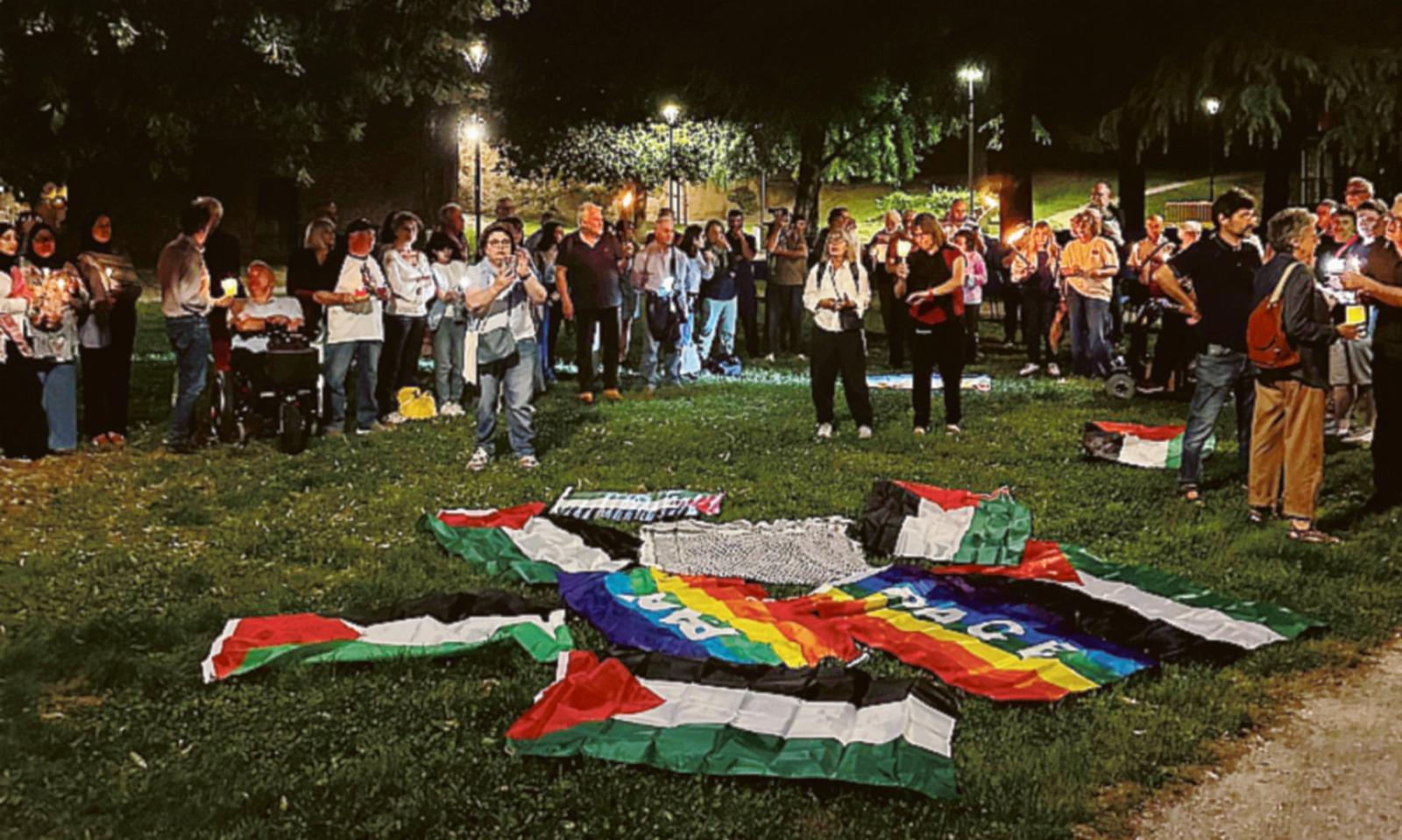 In 100 con una luce per Gaza