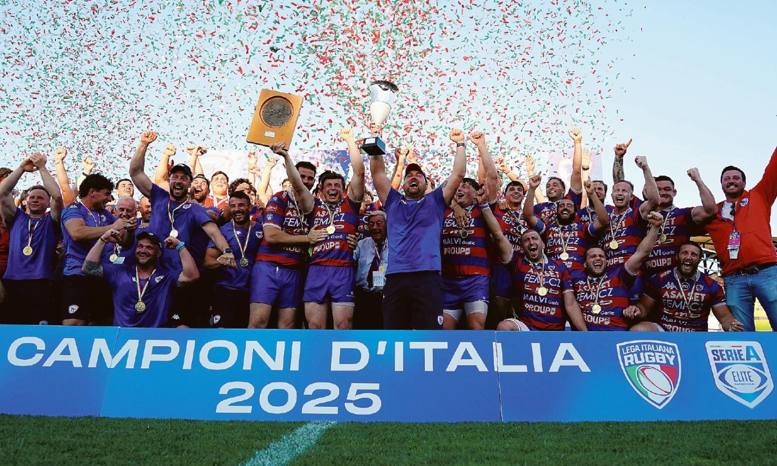 Campioni! Domani con La Voce il poster e l'inserto da collezione