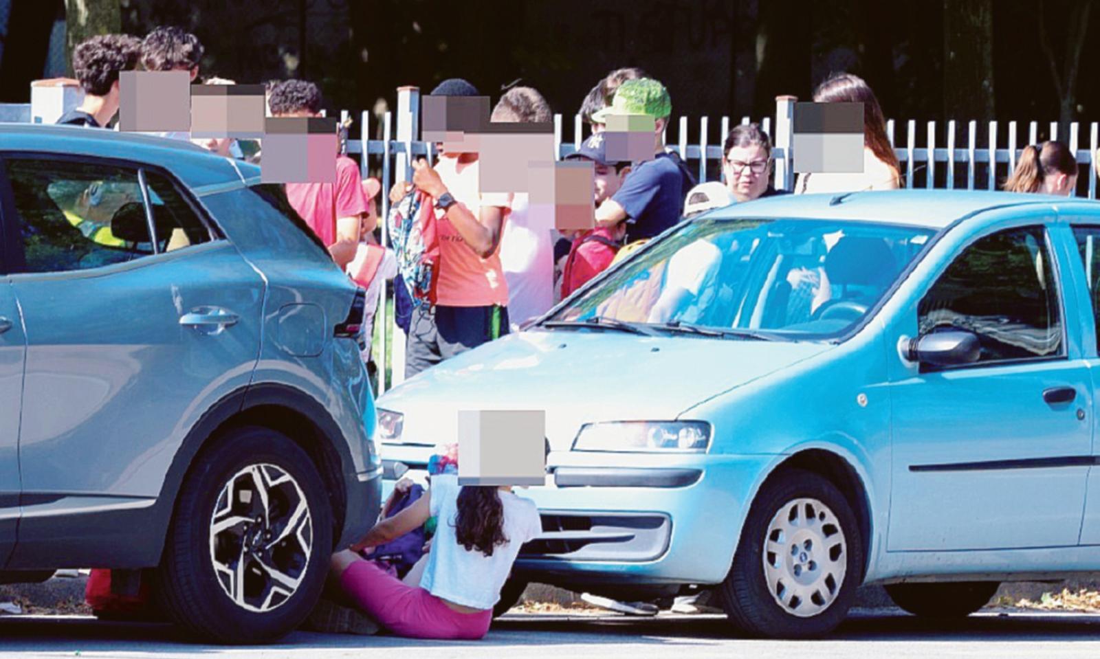 Parco chiuso, minori per strada