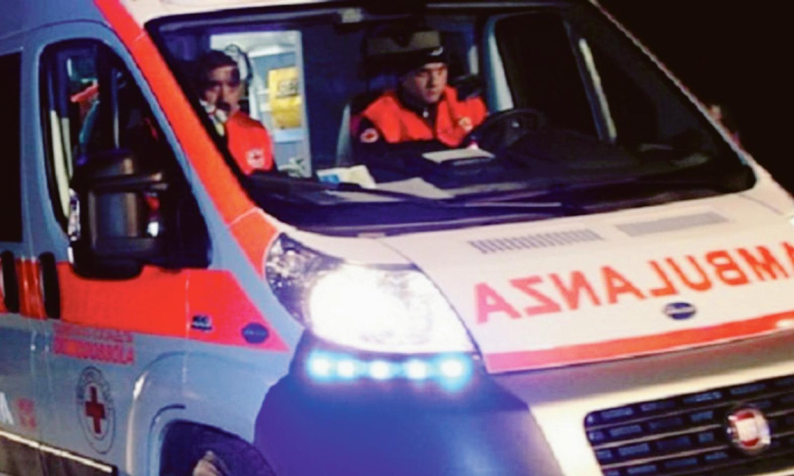 Muore in bici nella notte