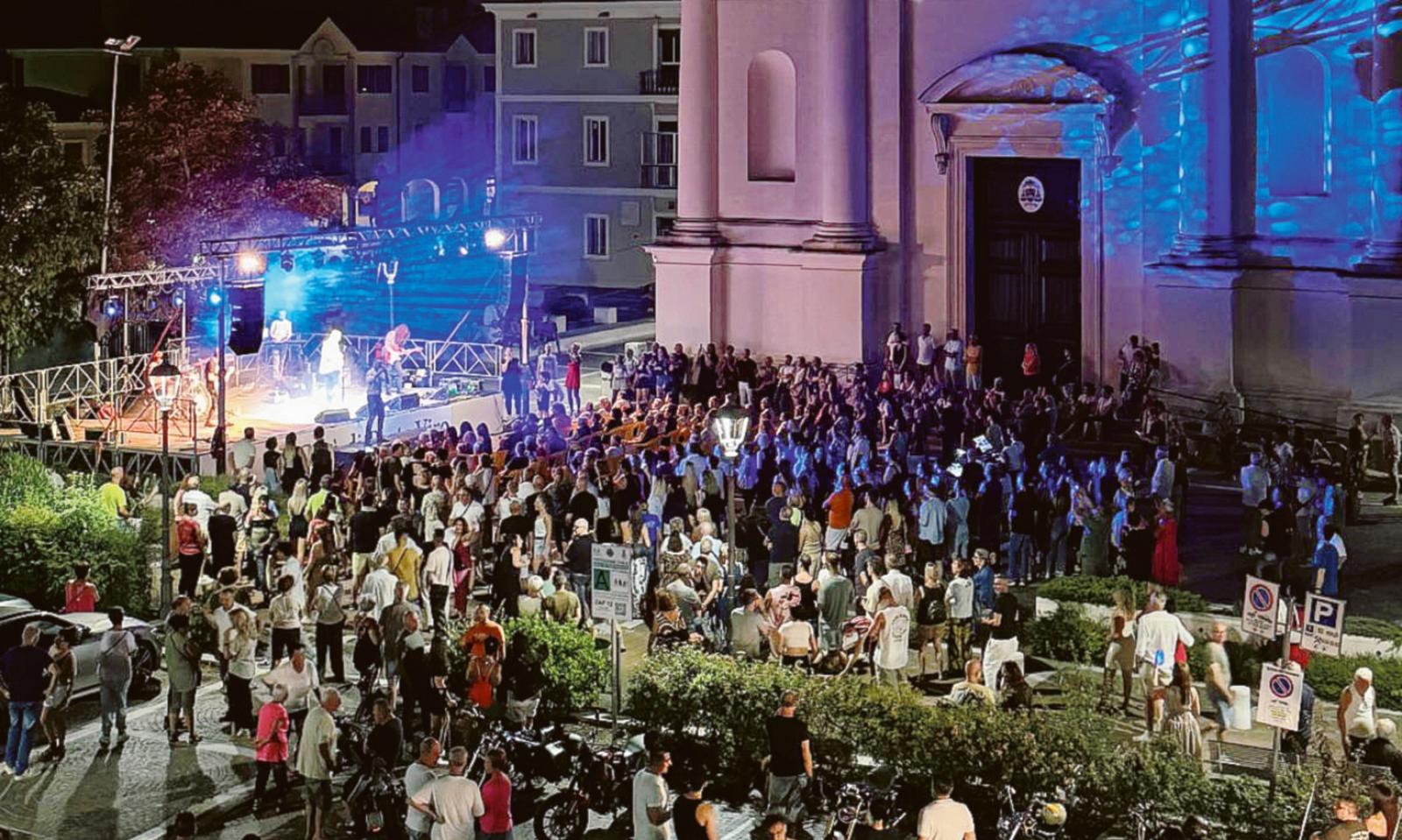 Tutti matti per il Marti in piazza