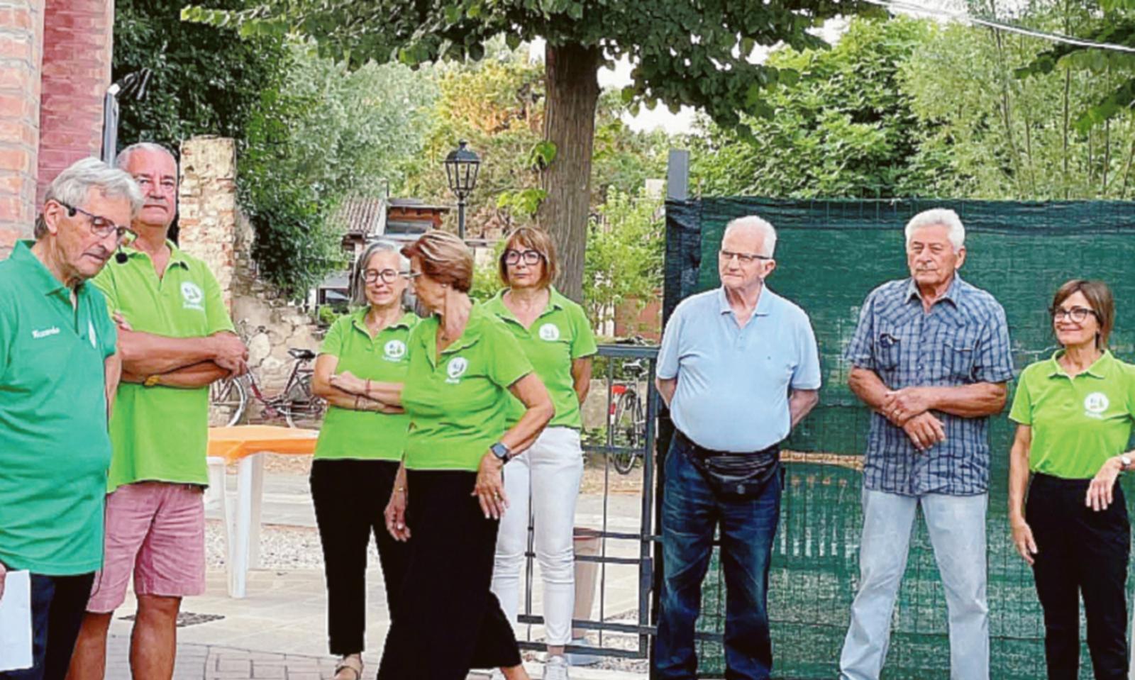 Il Crab abbraccia i suoi soci