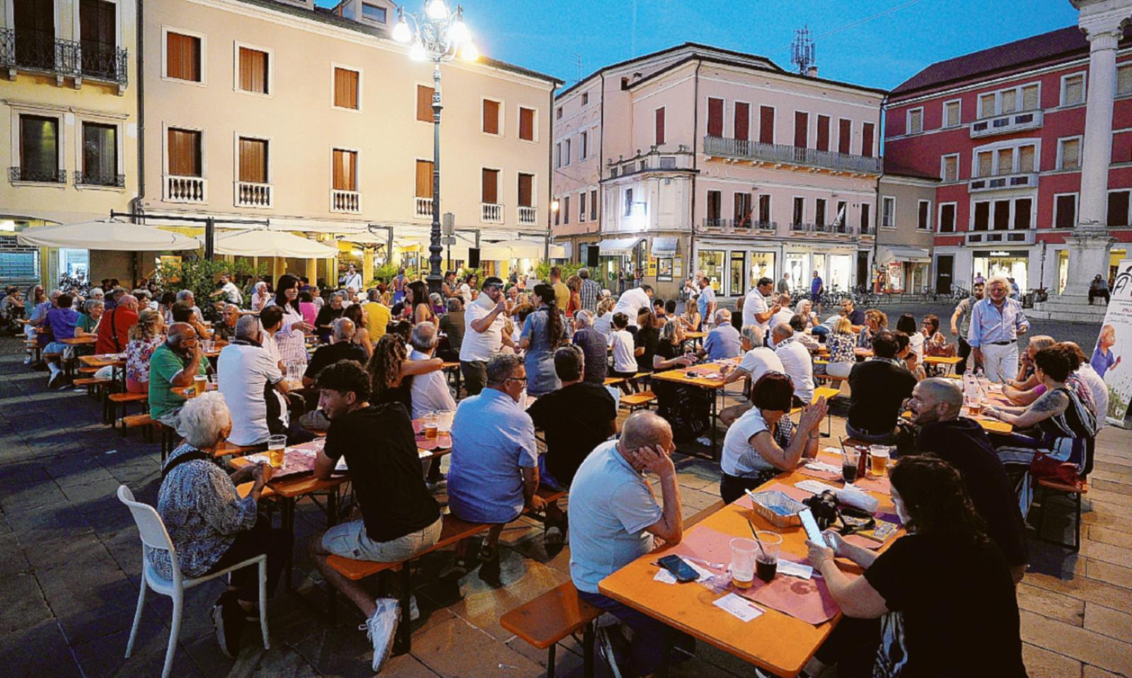 Tra convivialit&agrave; e solidariet&agrave;