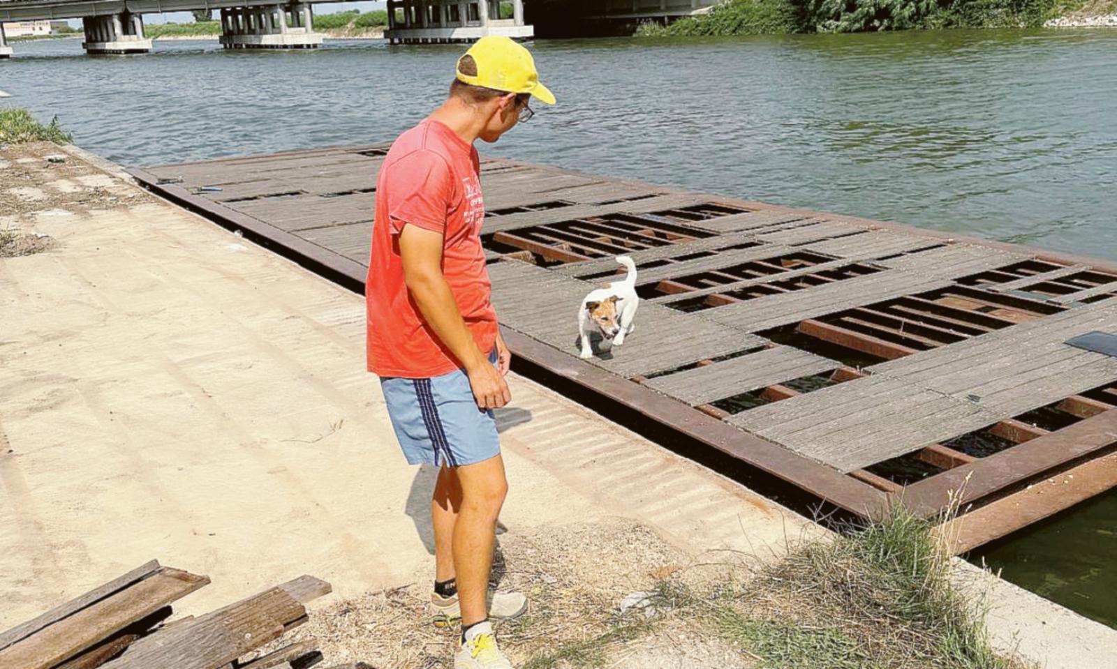 Collettore, pontile quasi pronto
