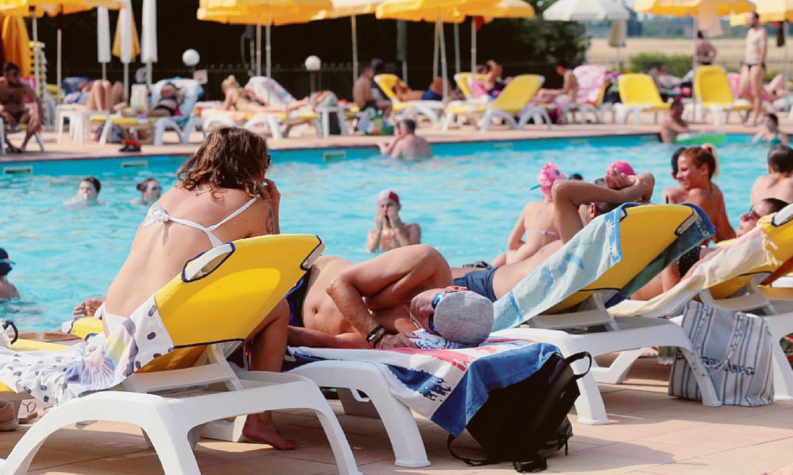 L&rsquo;estate &ldquo;abbraccia&rdquo; Palazzo Rosso