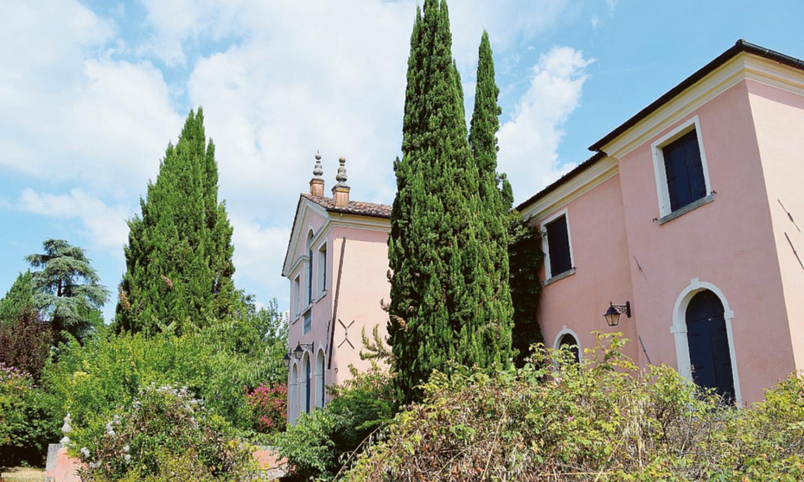 La villa di Galan in mani rodigine