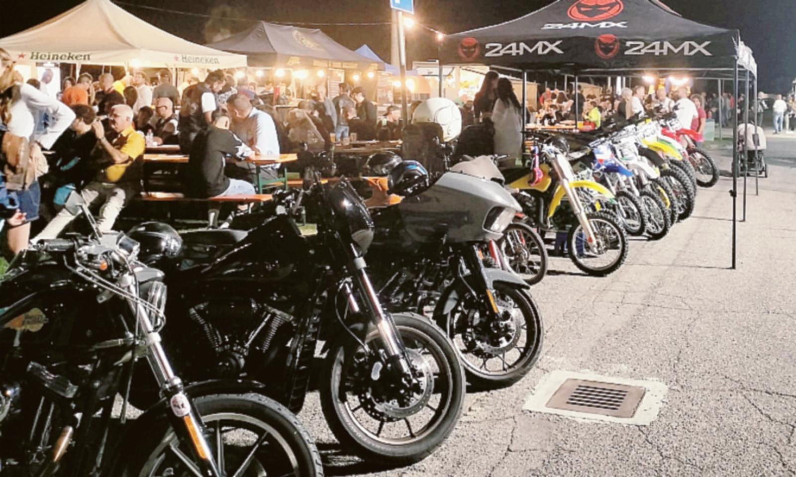 Villafora si &ldquo;veste&rdquo; a stelle e strisce