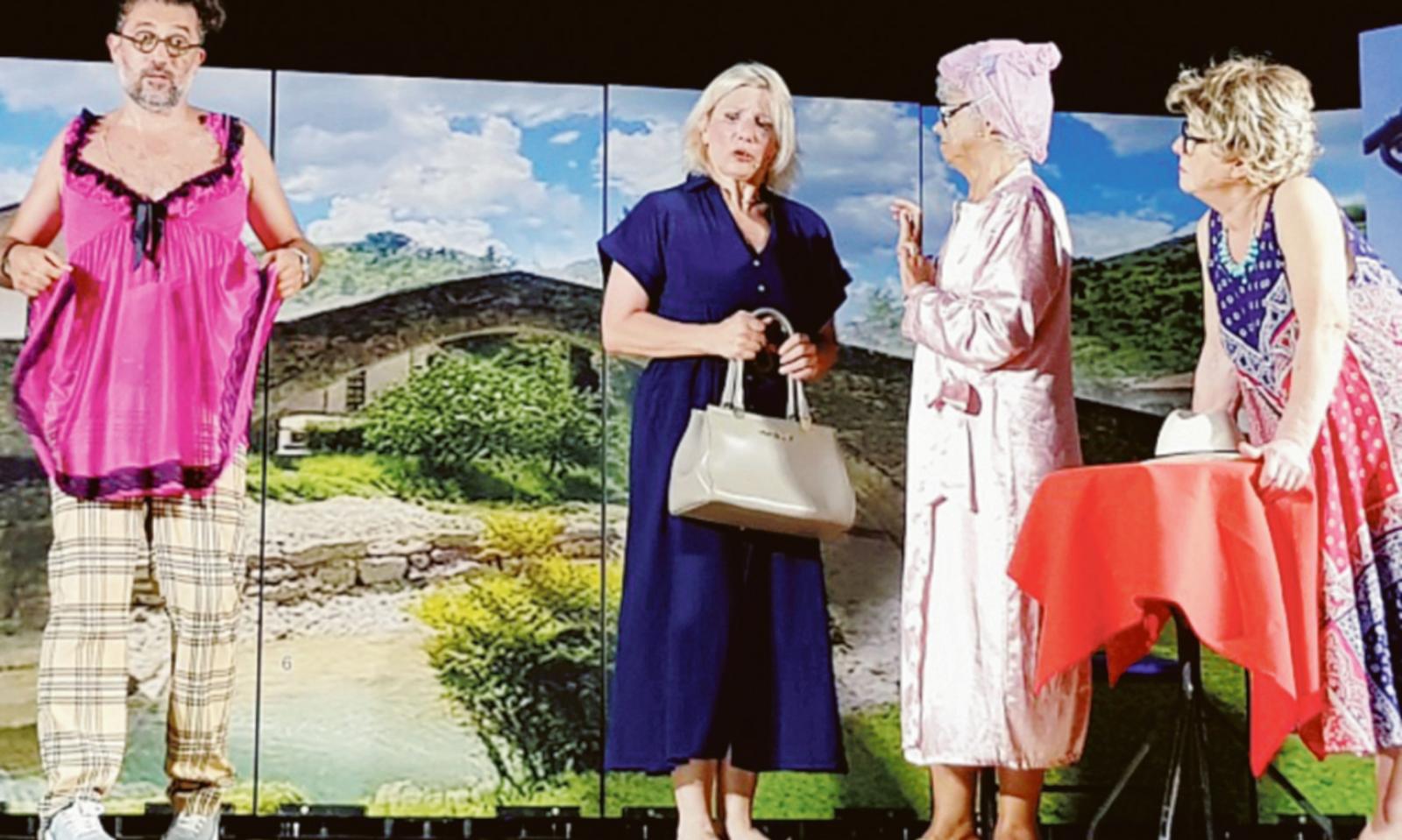 La tagliente ironia &egrave; &ldquo;Qui e ora&rdquo;