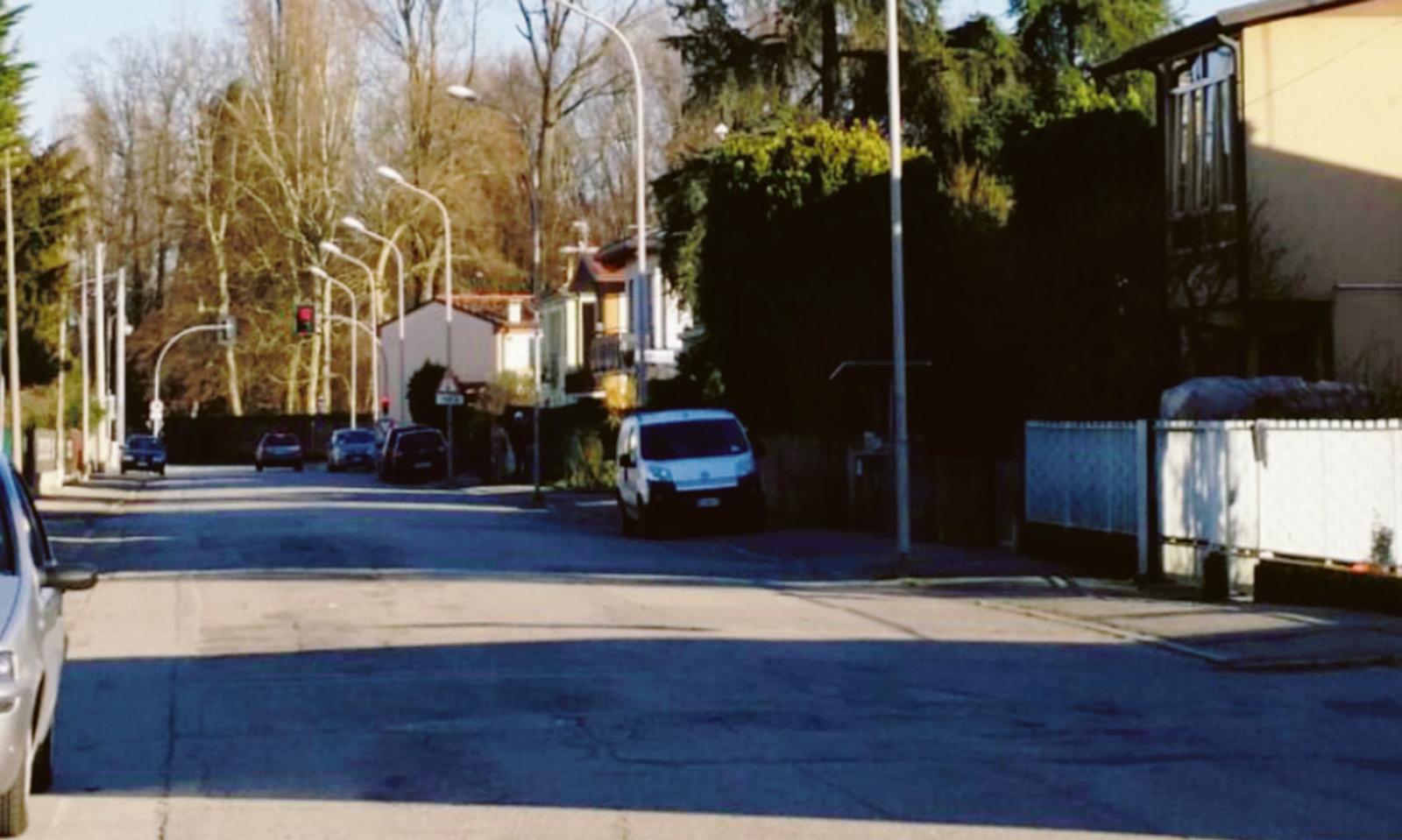 &ldquo;Bimbi e traffico strada poco sicura&rdquo;