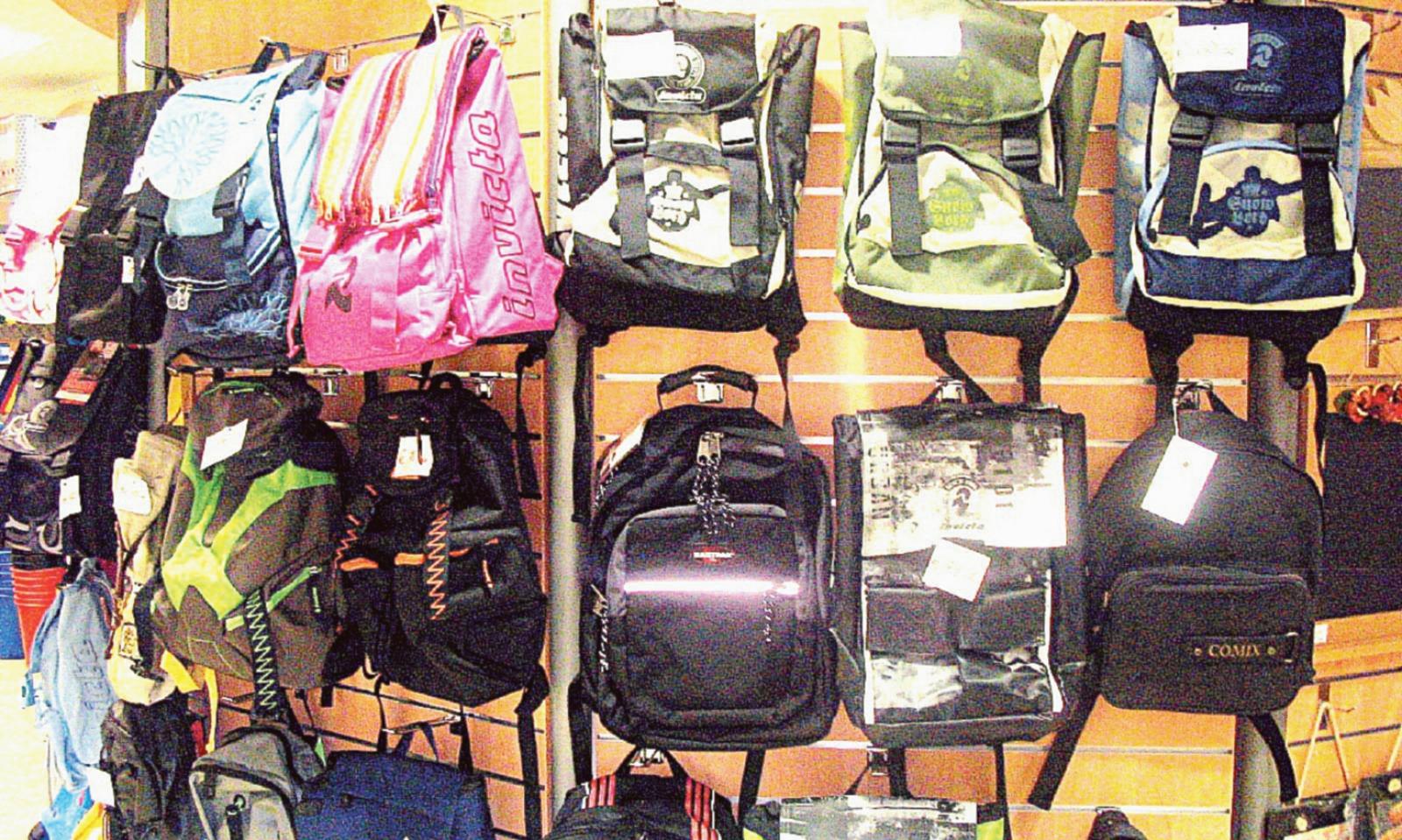 Scuola, torna lo &ldquo;zaino sospeso&rdquo;