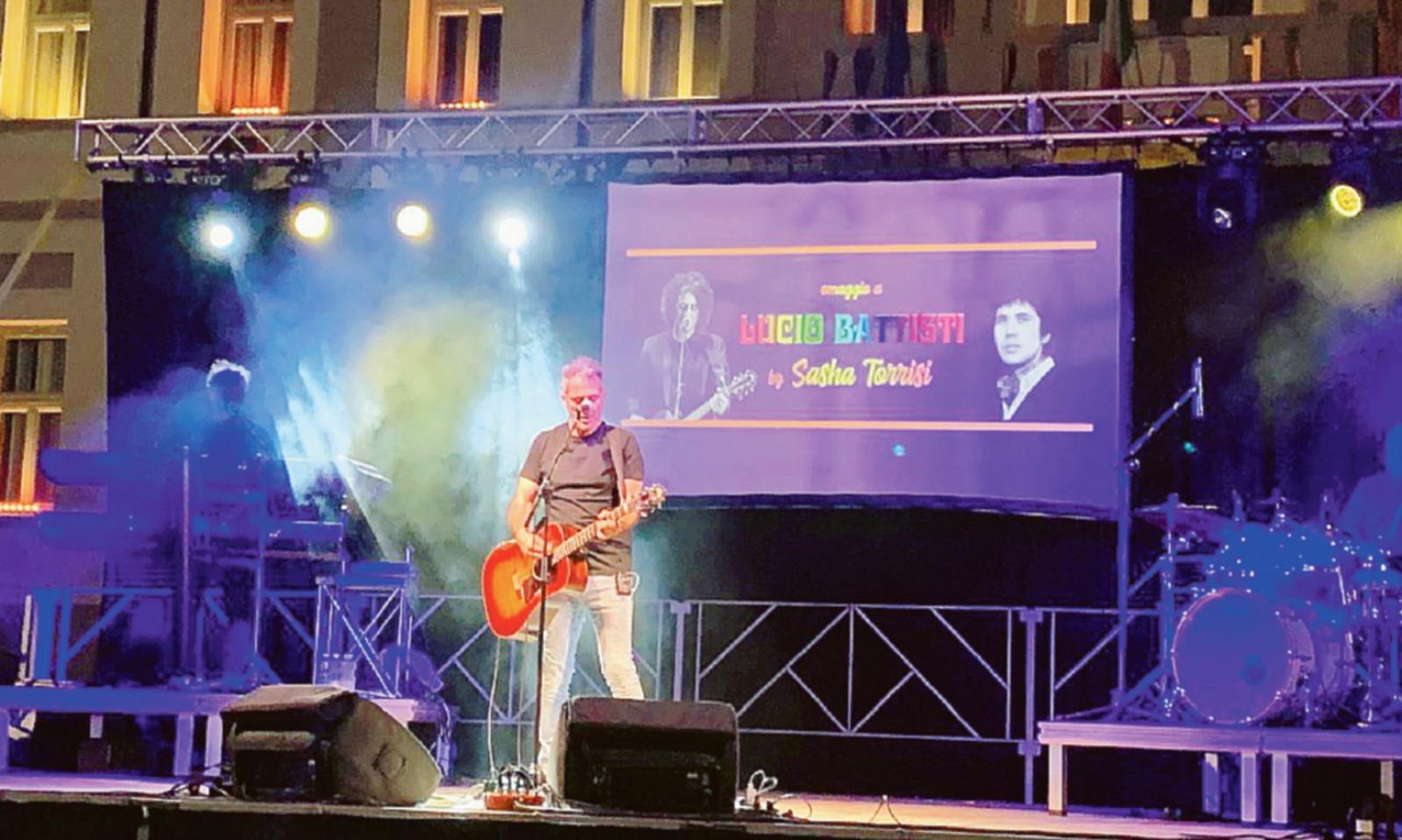 La musica di Battisti conquista la piazza