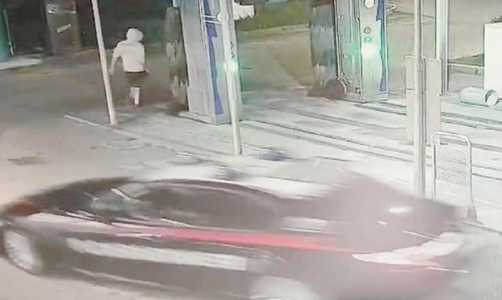 Ladro in azione due sere di fila