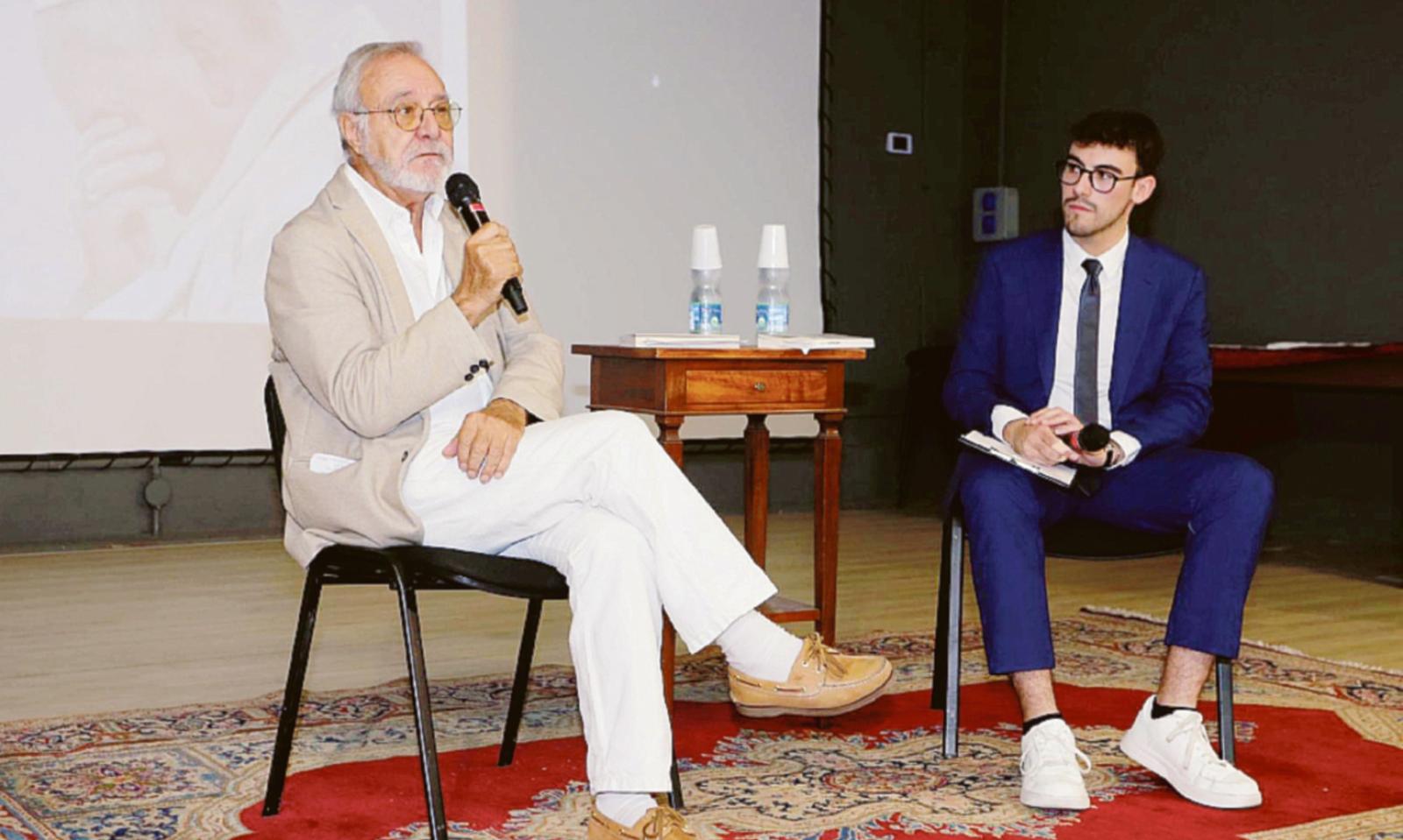 &ldquo;Francesco? Umano, non santino&rdquo;