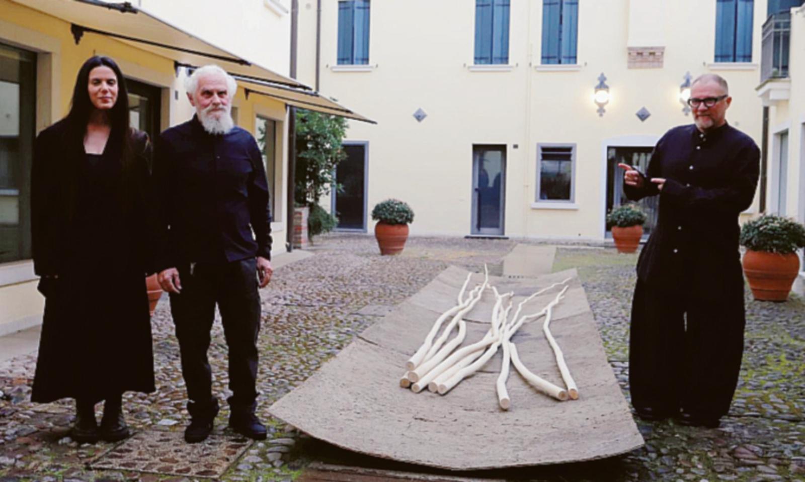 Inaugurata &ldquo;Madre&rdquo; mostra di Gioli e Cangiano