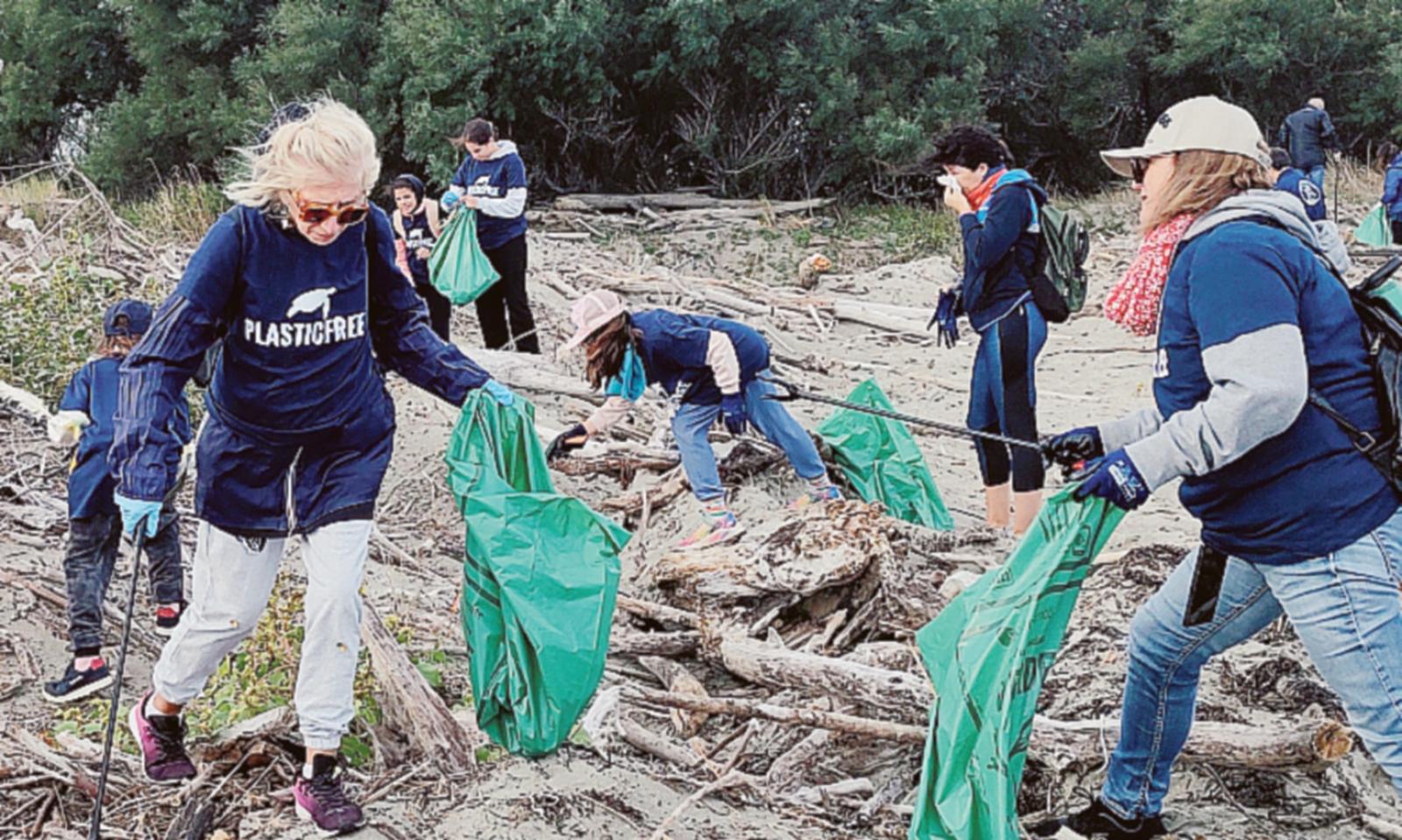 40 volontari ripuliscono Boccasette