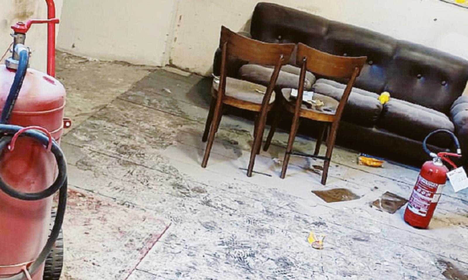 Si lavora per riaprire il teatro