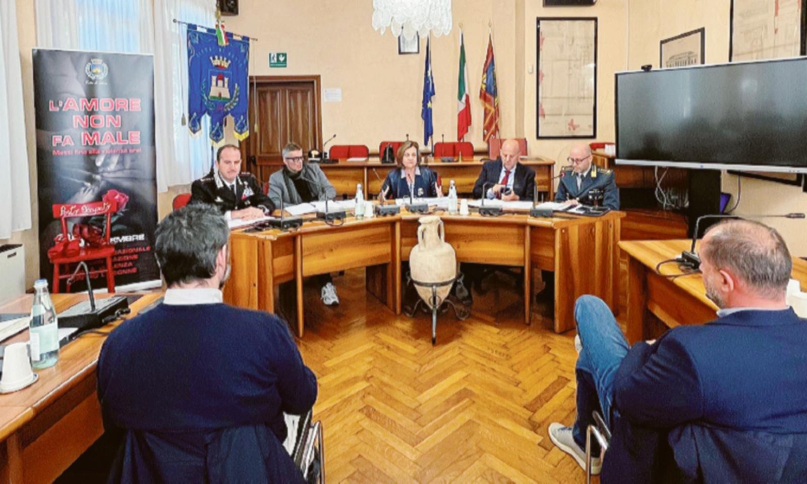 Vertice con i sindaci contro i furti