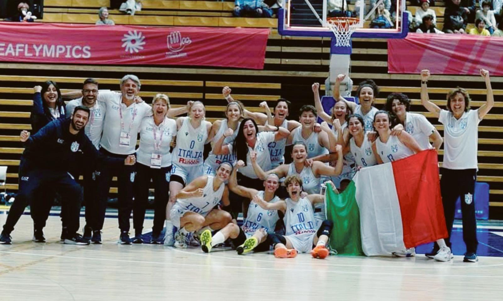 Oliva e l&rsquo;Italia volano ai quarti