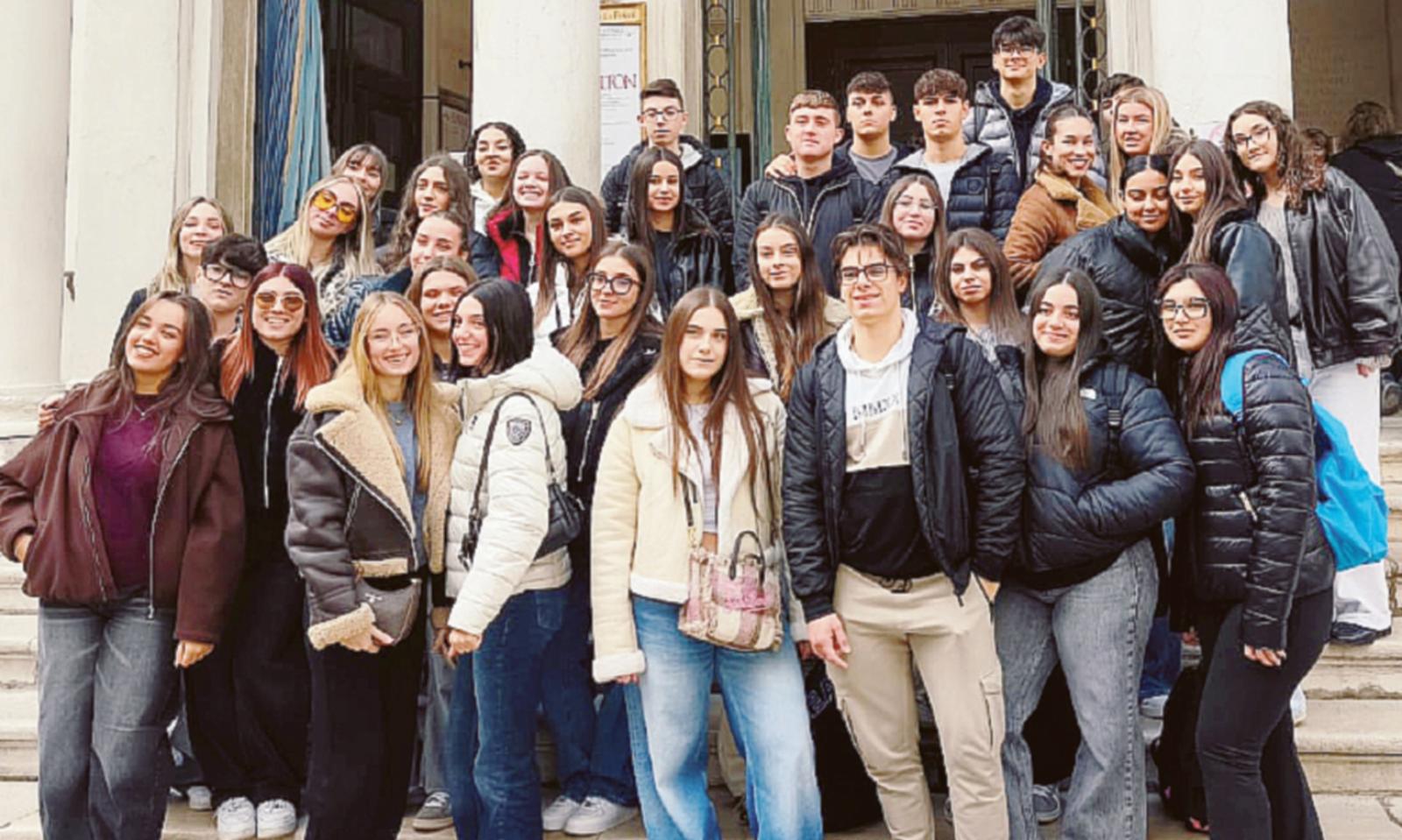 E&rsquo; la magia del teatro. Dal vivo