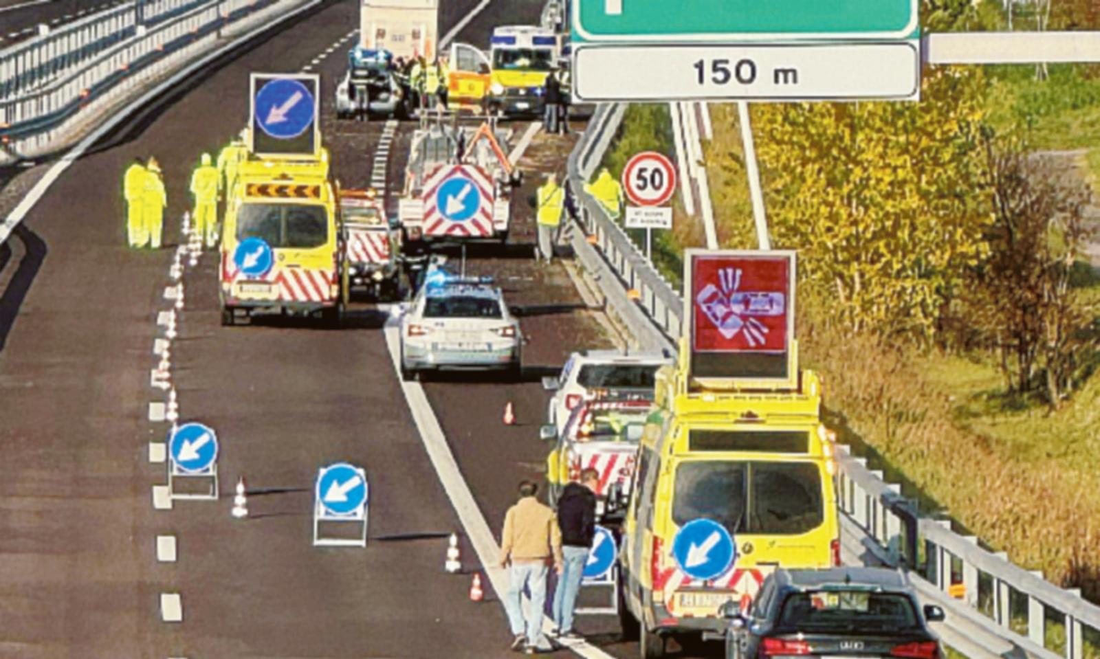 L&rsquo;altro operaio rischia una gamba