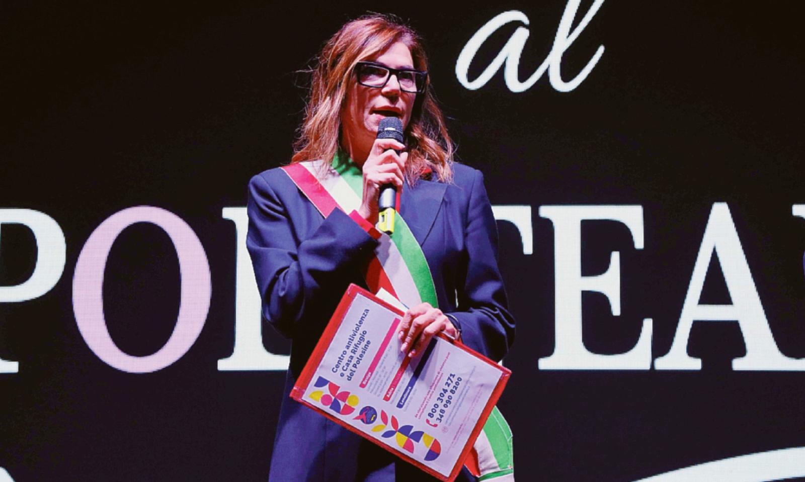 Piano per le donne senza un tetto