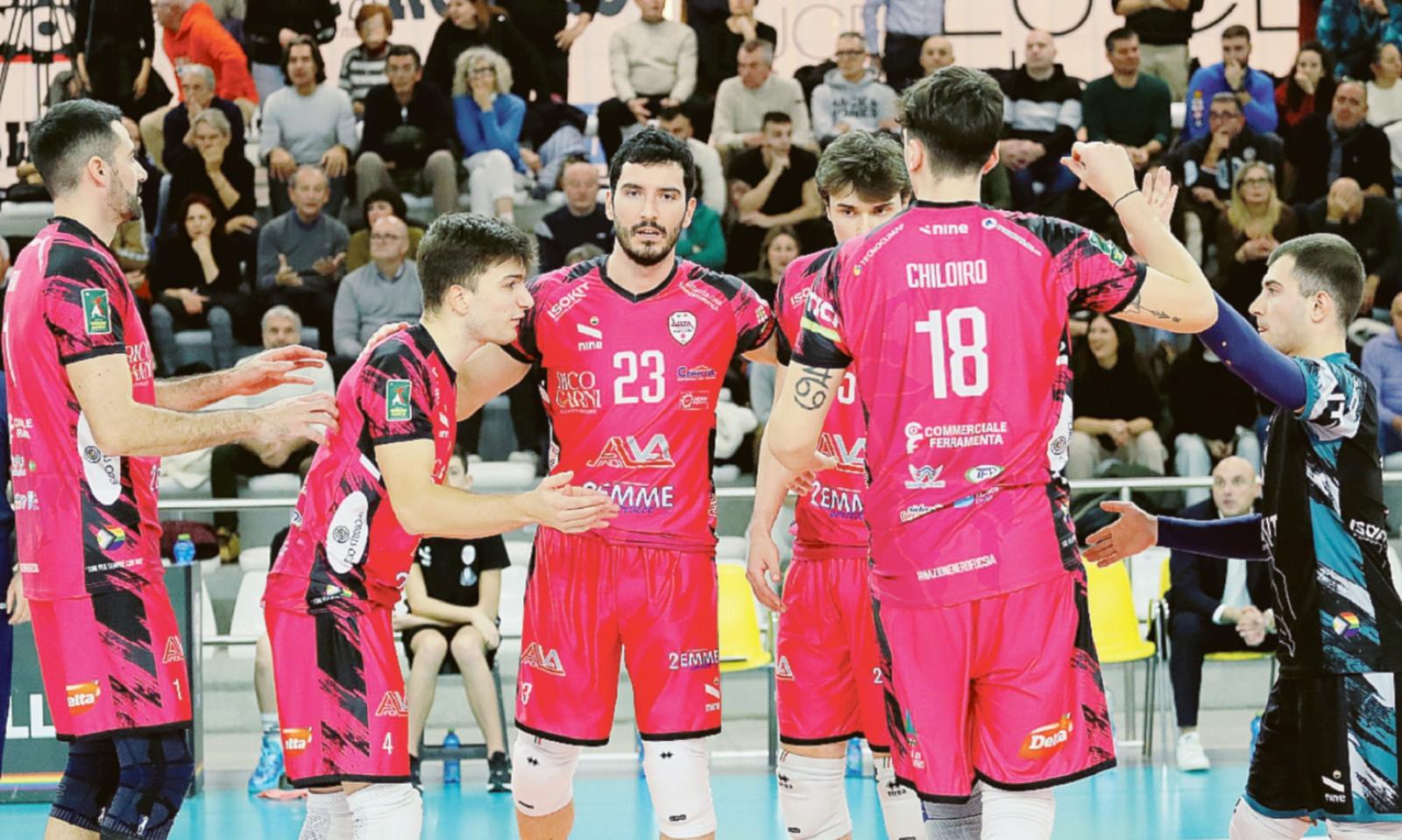 La Delta volley fa come i gamberi