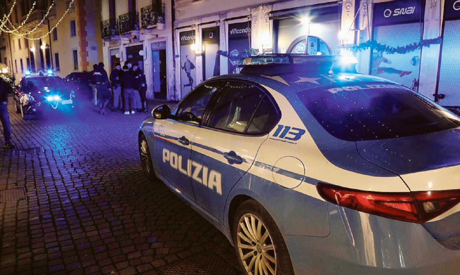 Botte da orbi, fuori dalla ricevitoria