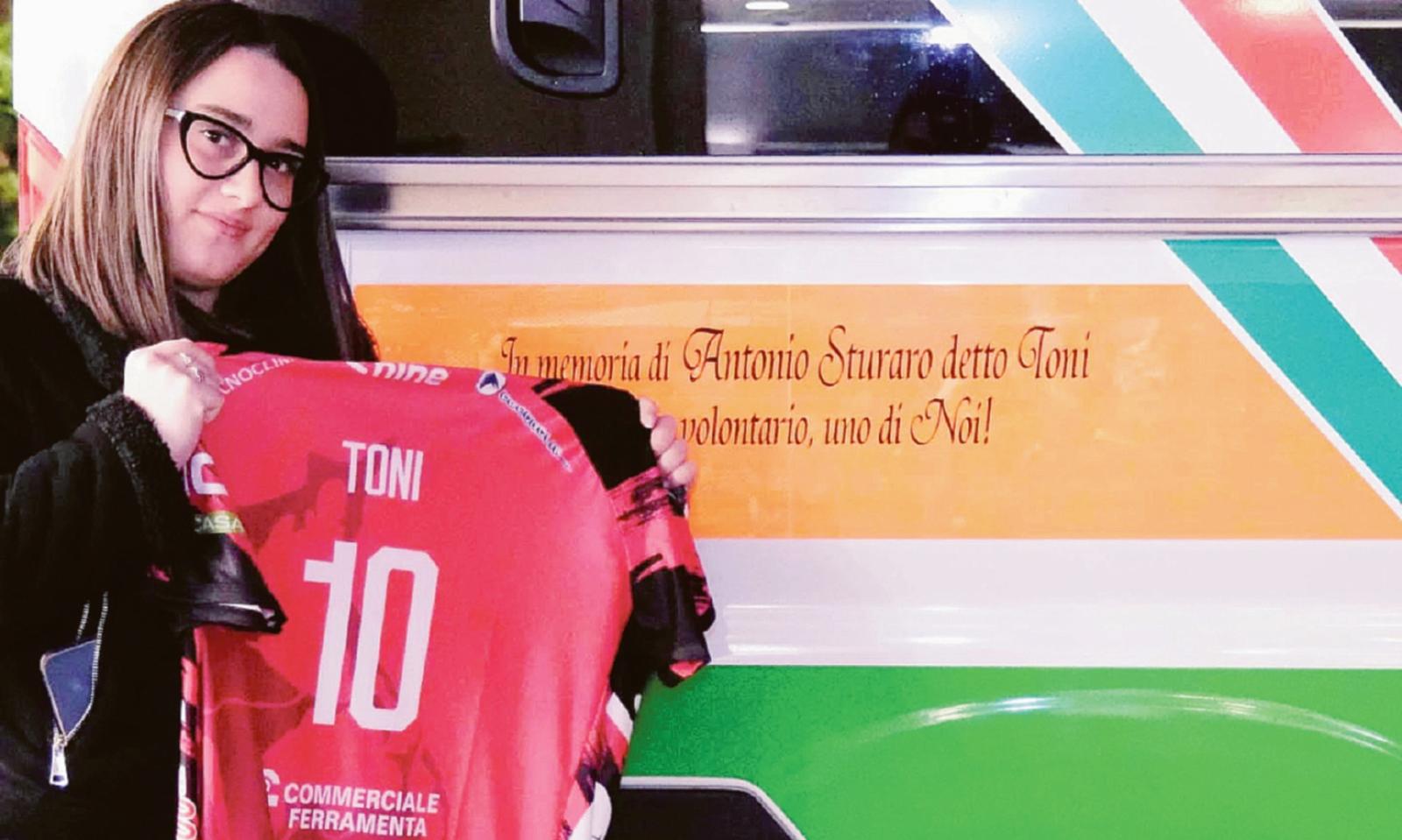 Un&rsquo;ambulanza intitolata a Toni Sturaro