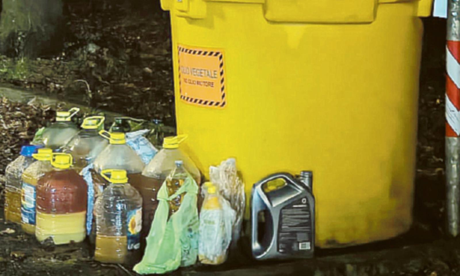 Fusto per l&rsquo;olio usato, &ldquo;mini discarica&rdquo;