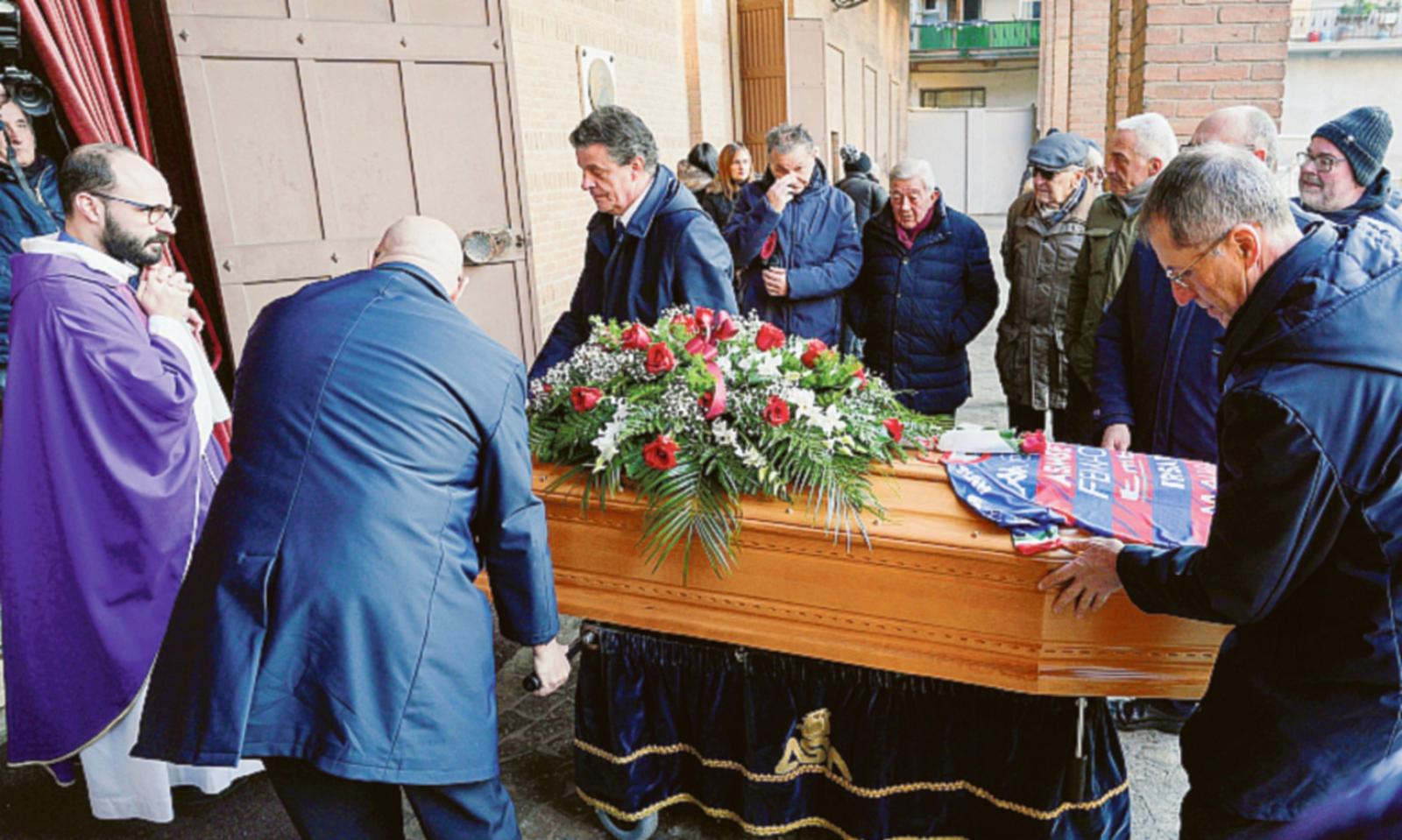 L&rsquo;addio in rossobl&ugrave;