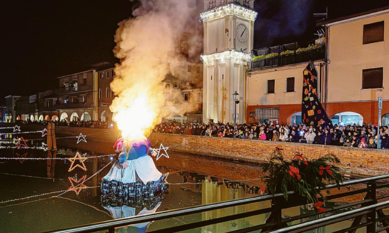 Folla mai vista per il Brusavecia